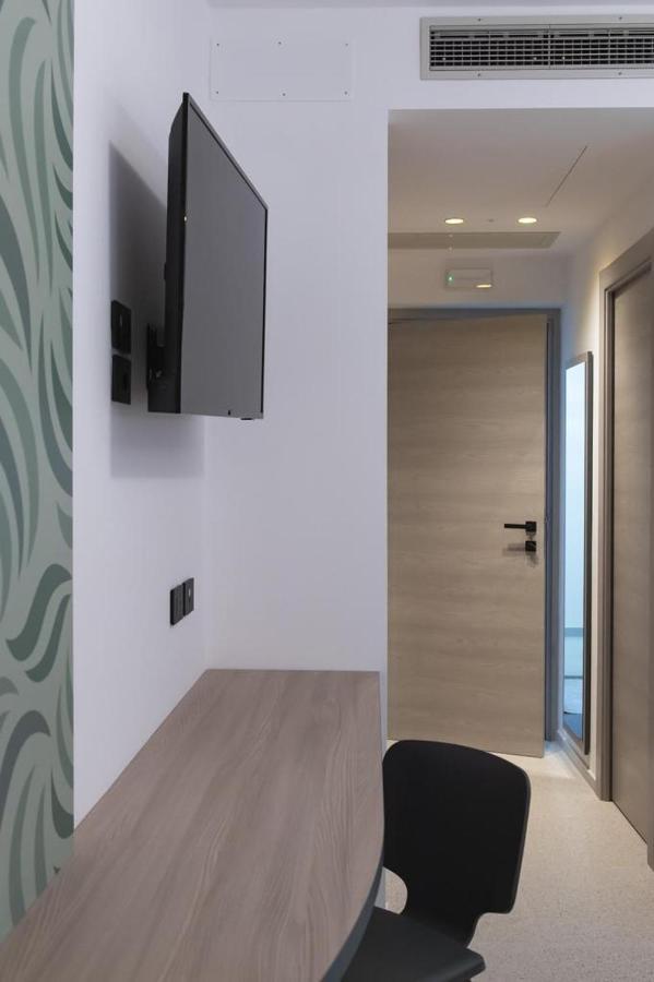 Hub Hotel Γκούμπιο Εξωτερικό φωτογραφία