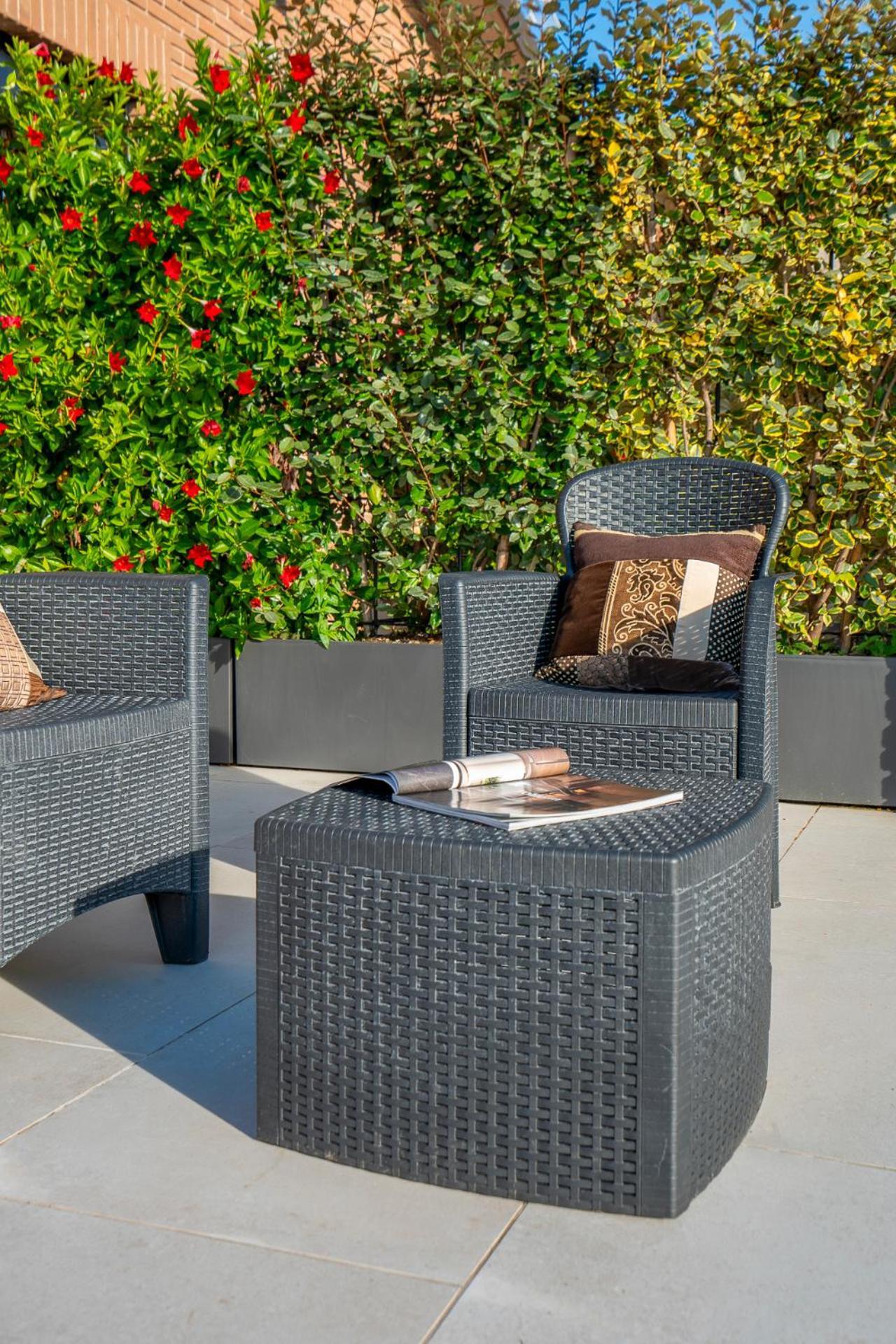 Hub Hotel Γκούμπιο Εξωτερικό φωτογραφία