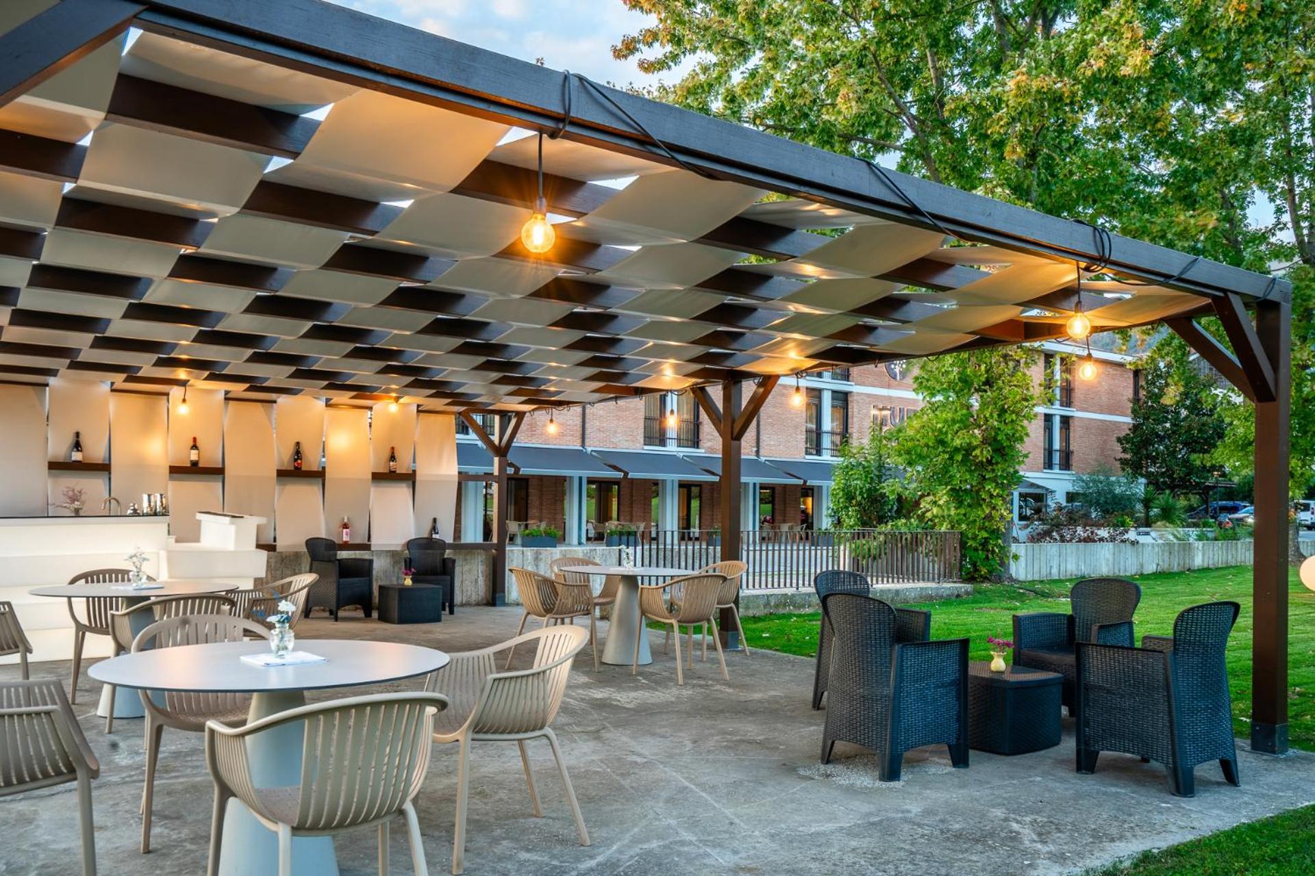 Hub Hotel Γκούμπιο Εξωτερικό φωτογραφία