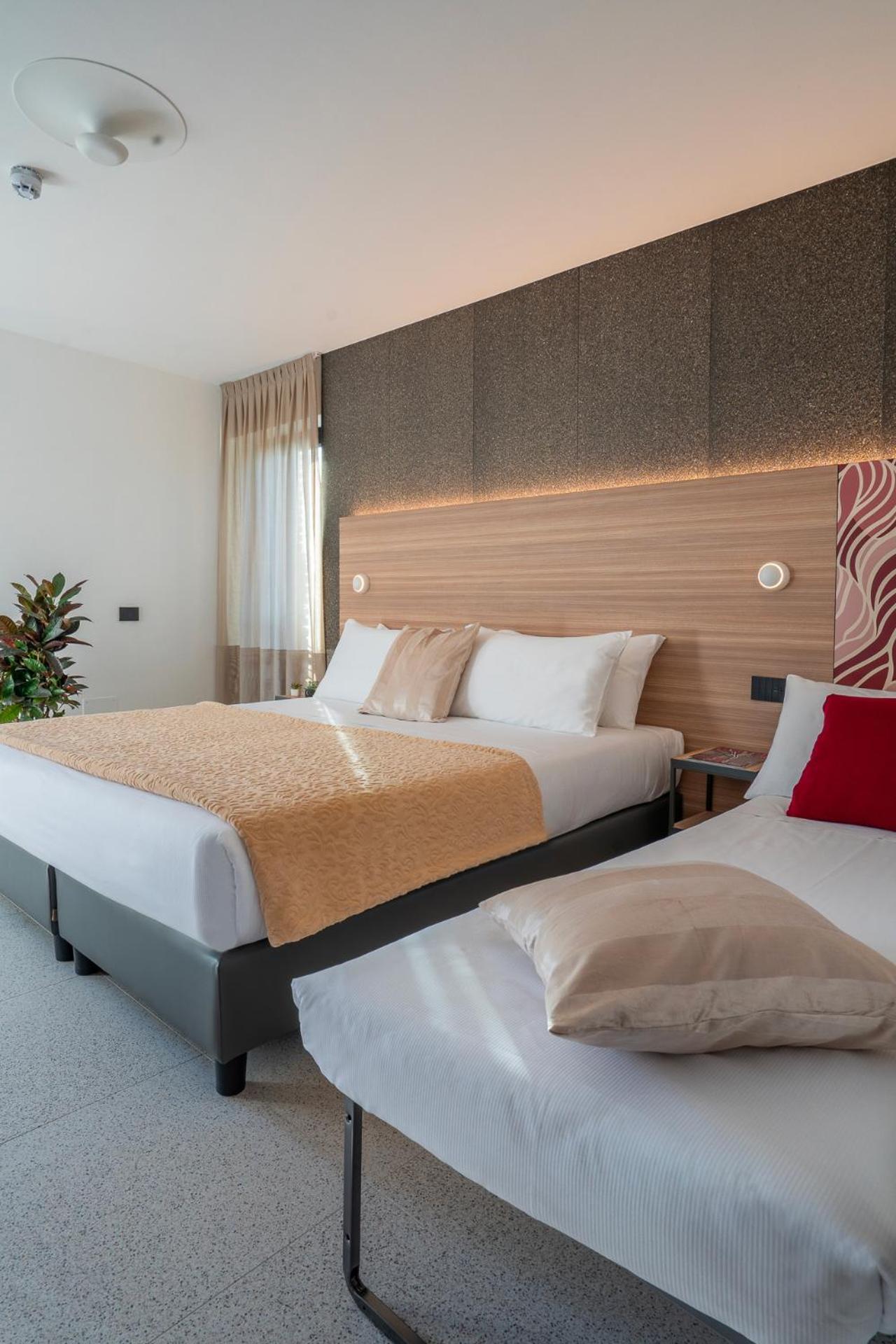 Hub Hotel Γκούμπιο Εξωτερικό φωτογραφία