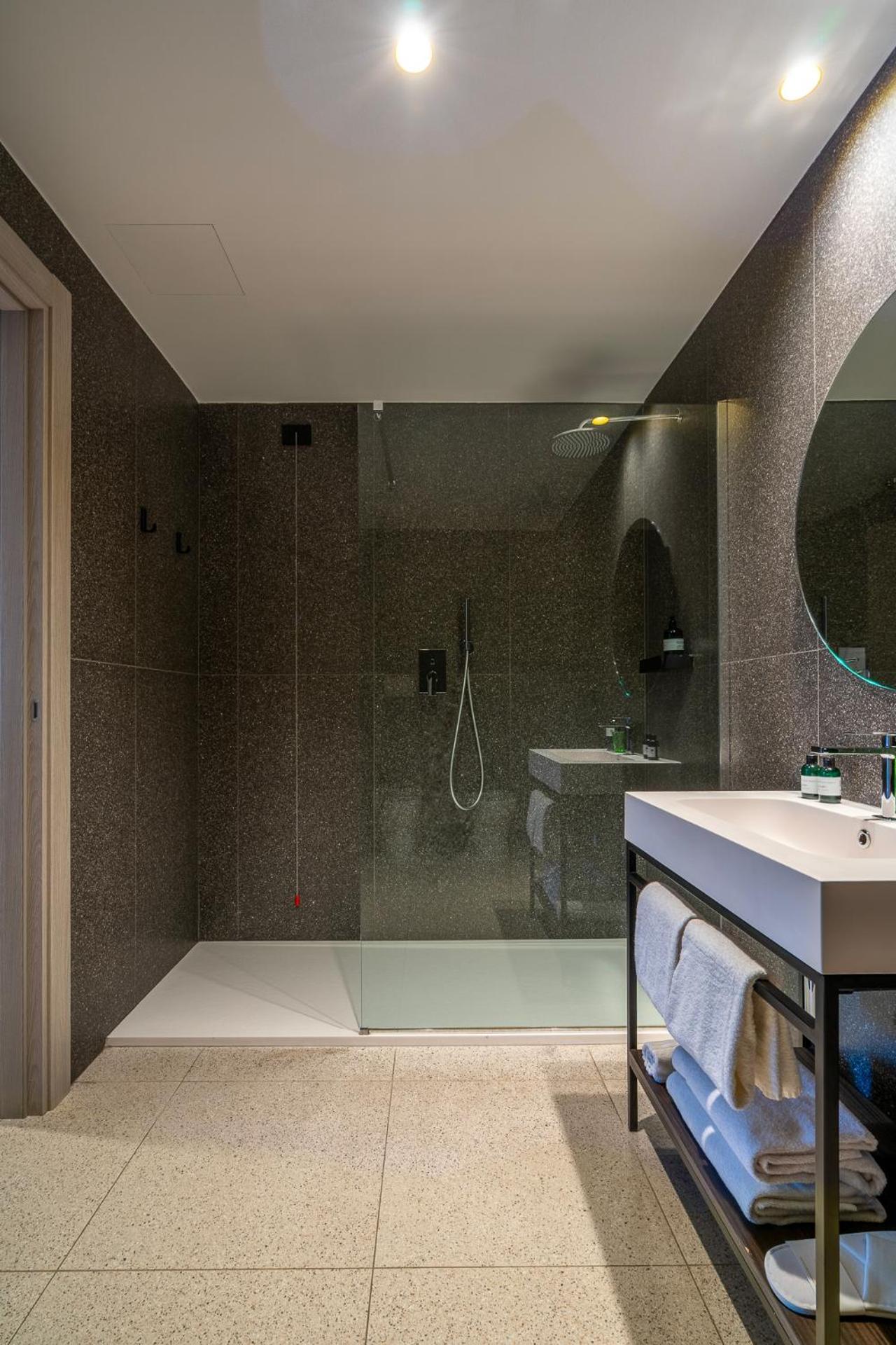 Hub Hotel Γκούμπιο Εξωτερικό φωτογραφία