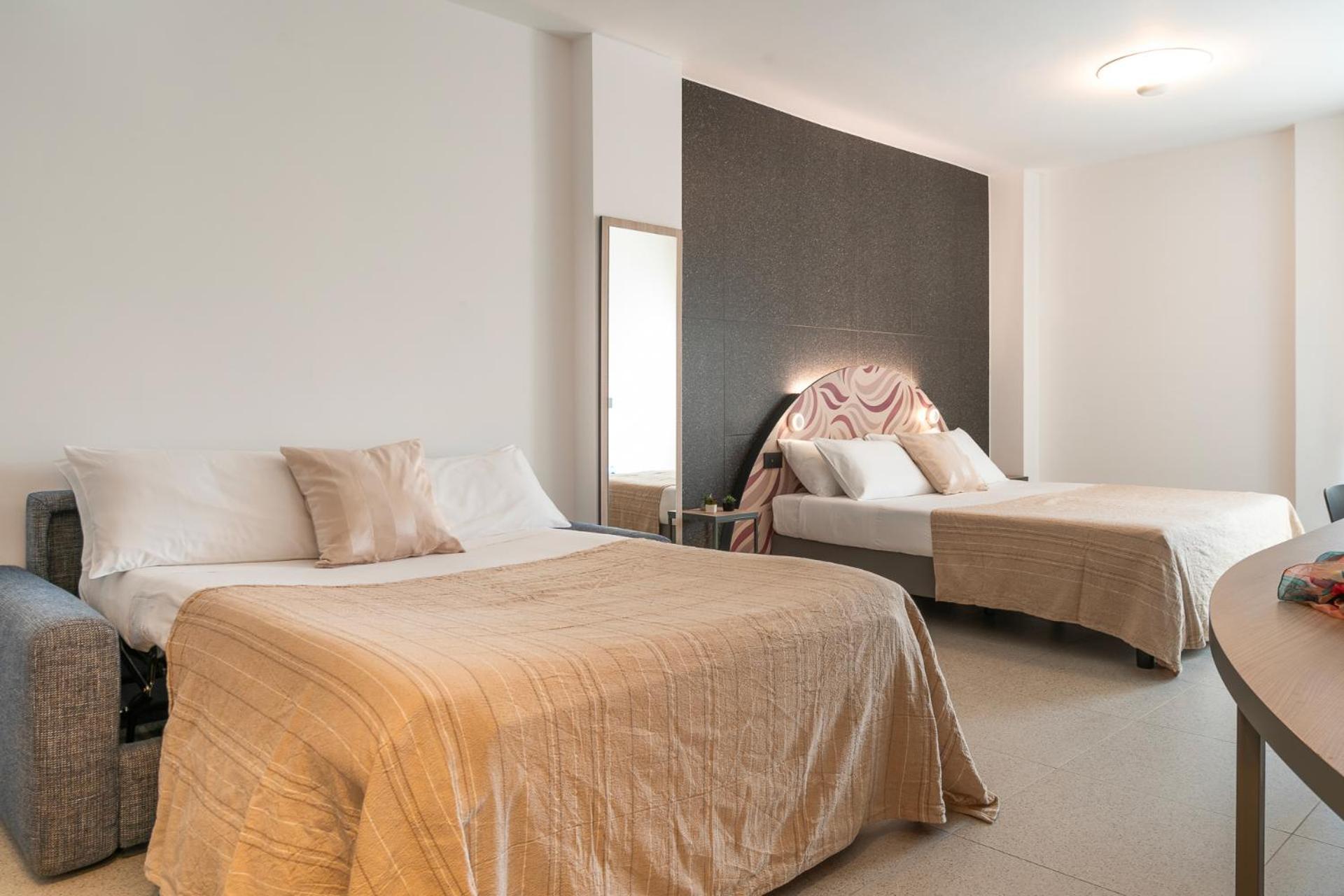 Hub Hotel Γκούμπιο Εξωτερικό φωτογραφία